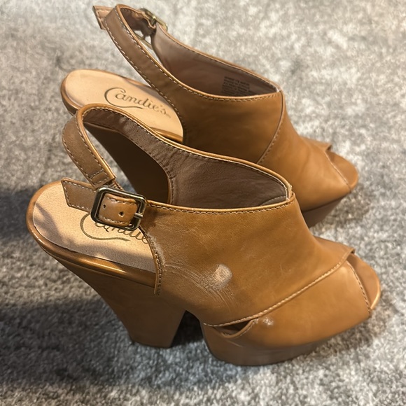 Tan Candies heels/wedges size 7.5 - Picture 2 of 4